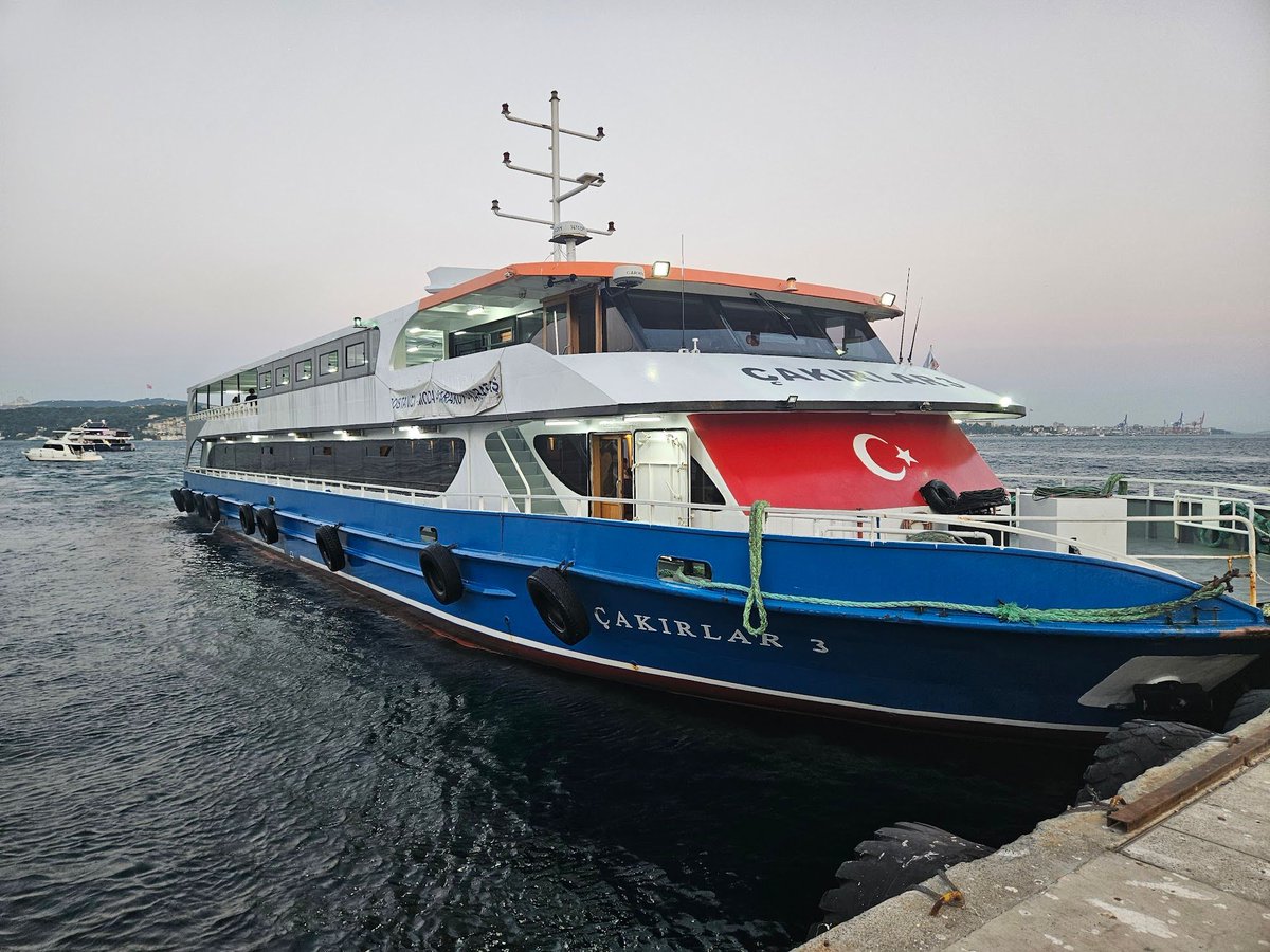 superalbs's tweet image. And to finish the day, a nice ride on the ferry at sunset. Great to be joined by my good friend @paul_winginit for the exciting adventures over the coming days. 😁