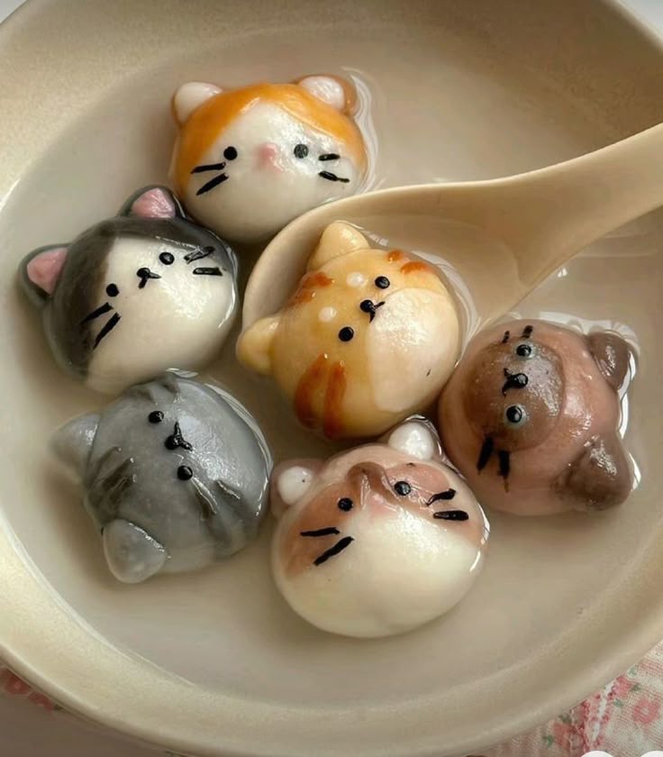 Cute Dessert tweet media