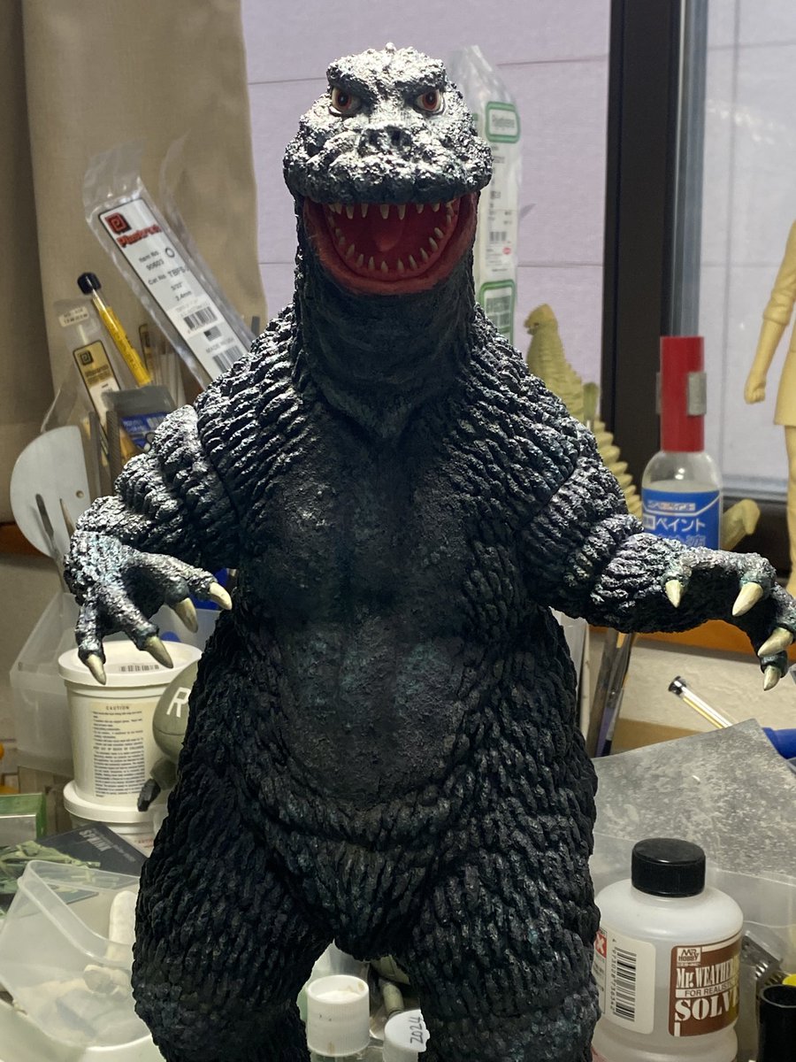 KATOOO_T's tweet image. 韓国から先ほど完成品と複製品が届きました。綱渡り状態での進行ですが無事販売できます😊
WF 6-19-02レインボウエッグ
ゴジラ1966 未塗装未組立レジンキット
組立後の全高36.5cm 48,000円 15個販売
