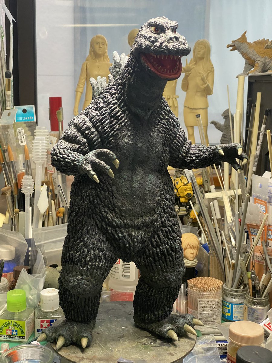 KATOOO_T's tweet image. 韓国から先ほど完成品と複製品が届きました。綱渡り状態での進行ですが無事販売できます😊
WF 6-19-02レインボウエッグ
ゴジラ1966 未塗装未組立レジンキット
組立後の全高36.5cm 48,000円 15個販売
