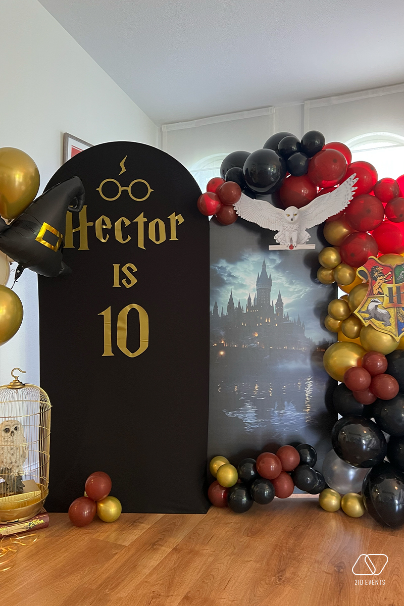 2IDevents's tweet photo. The celebration was fully themed in the magical world of Harry Potter,with custom-designed decorations and an immersive experience for all the young guests.
#2idevents #kidsbirthday #harrypottertheme #magicalbirthday #birthdaydecor #eventplanneruae #themedparty #partyideasforkids https://t.co/EOvkLRN0Km
