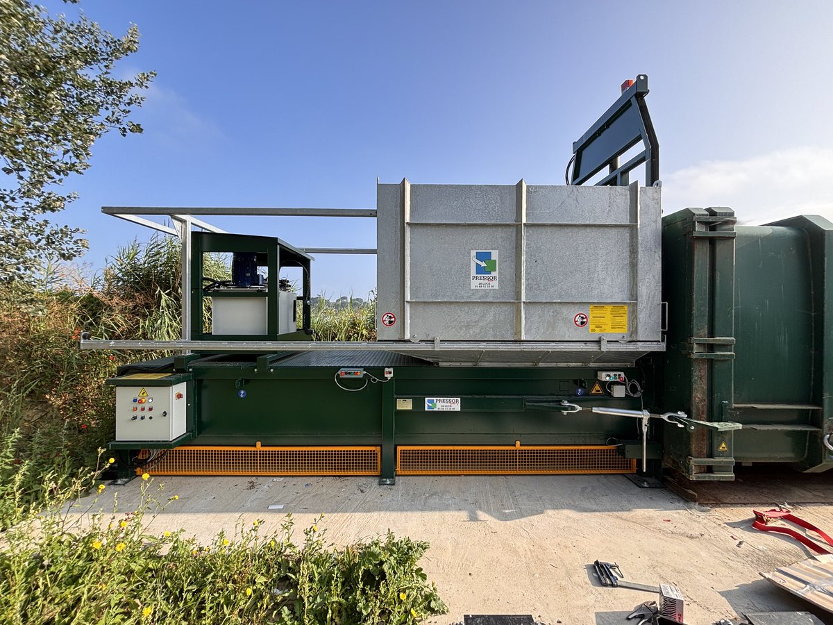 V3Cgroup's tweet photo. 🤝 Depuis plusieurs années, V3C Environnement accompagne l’Île de Bréhat dans la fourniture et l’installation de ces équipements techniques performants.
#V3CEnvironnement #Sulo #Sacria #Pressor #GestionDesDéchets #ÎleDeBréhat #TransitionÉcologique #savn https://t.co/lf92VJyZje