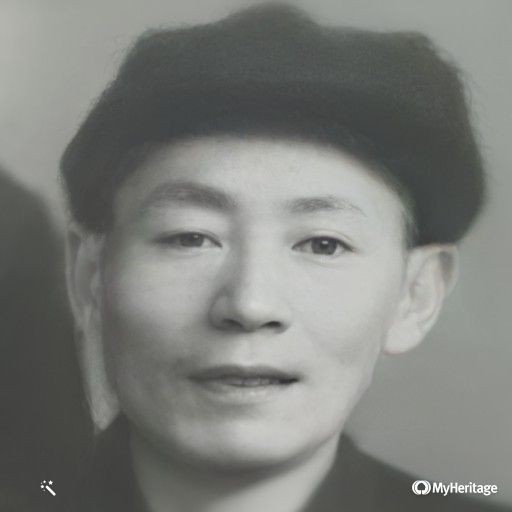 psally007's tweet image. My Heritage helped me retrief a most unreachable family past. That is before the Cultural Revolution, peehaps in 1963-64, when my grandparents were in their prime, and my dad was as old as my son now, a very cute and handsome toddler. Family of 邢汝恩, 玉门 oil in Shanghai.