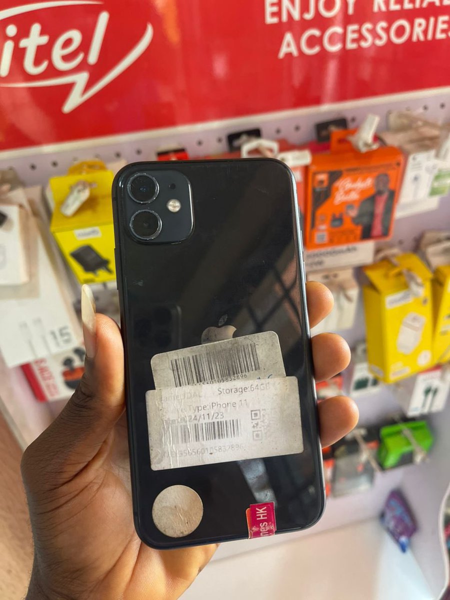 Available For Sale! iPhone 11 64Gb with 73% battery capacity! Screen (changed) and all parts are original! Face ID and everything working perfectly.

Price: N200,000