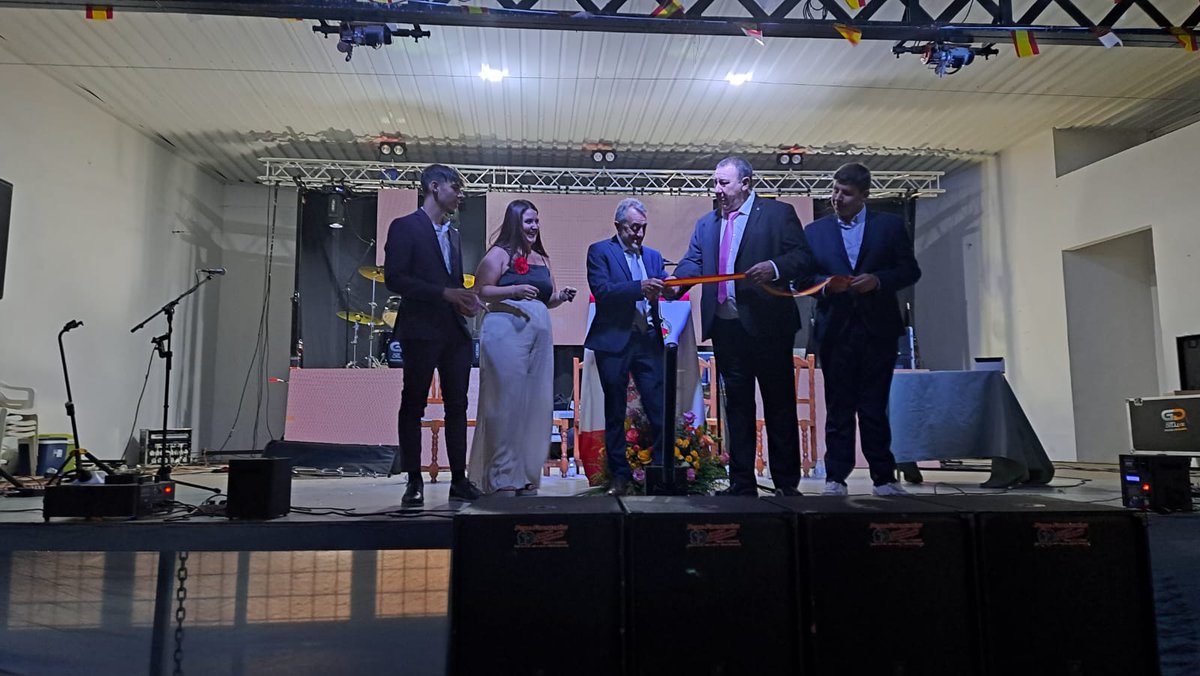 Ayuntamiento Granátula CVA (@aytogranatula) on Twitter photo Granátula de Calatrava inicia sus Fiestas Patronales con novedades en la programación y un emotivo pregón a cargo de Vicente Jiménez🎉
ℹ️ Más información en 👇
gabinetemultimedia.com/2025/07/25/gra… Granátula de Calatrava inicia sus Fiestas Patronales con novedades en la programación y un emotivo pregón a cargo de Vicente Jiménez🎉
ℹ️ Más información en 👇
gabinetemultimedia.com/2025/07/25/gra…