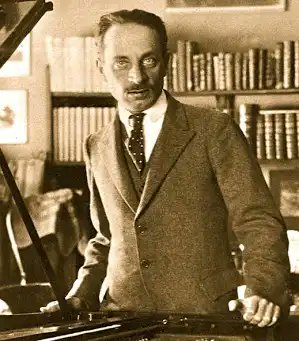 Rilke 

foglia (come sorriso di vento) – perché mai

dover essere umani – e, fuggendo il destino

desiderare il destino?…