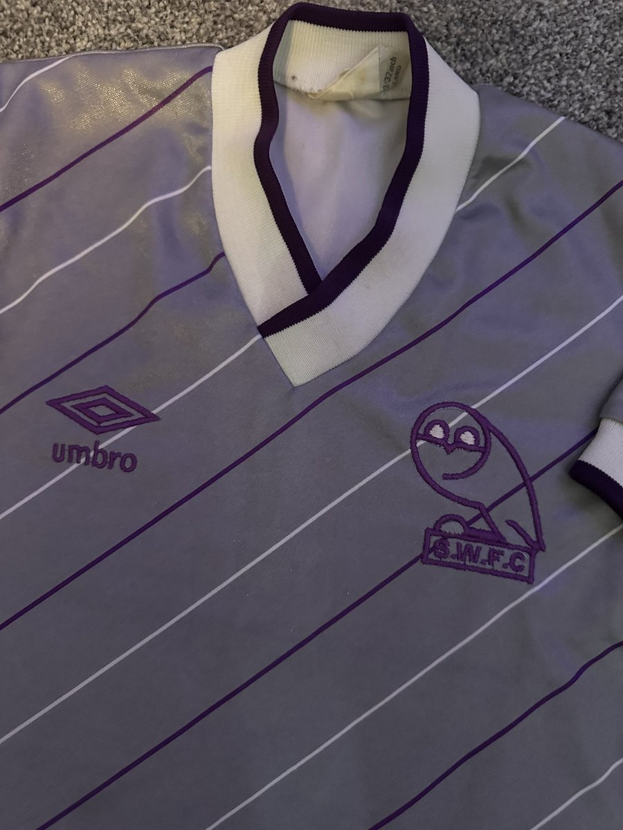 wedwarehouse1's tweet image. Everything that #swfc glitters isn’t always gold, hated back then and loved today🤩 #SheffieldWednesday #sheffwed #memorabilia #kelhamisland #museum #wawaw🦉❤️
wednesdaywarehouse.com