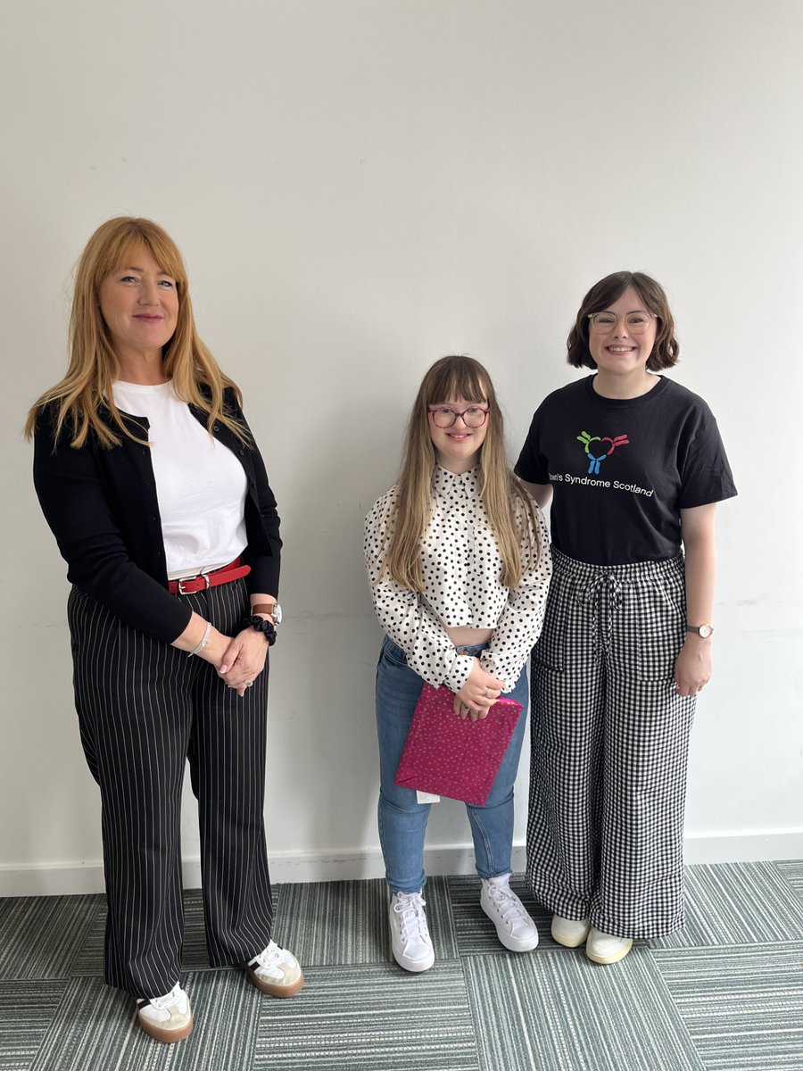 HSF Charity (@hsfcharity) on Twitter photo We are thrilled to have presented a £10,000 grant to <a href="/DSScotland/">Down's Syndrome Scotland</a>! The grant will support their TeenZ Space programme, playing a vital role in reducing feelings of isolation & increasing wellbeing for young people with Ds across Scotland.💙 #Community #DownsSyndrome #Inclusion We are thrilled to have presented a £10,000 grant to <a href="/DSScotland/">Down's Syndrome Scotland</a>! The grant will support their TeenZ Space programme, playing a vital role in reducing feelings of isolation & increasing wellbeing for young people with Ds across Scotland.💙 #Community #DownsSyndrome #Inclusion