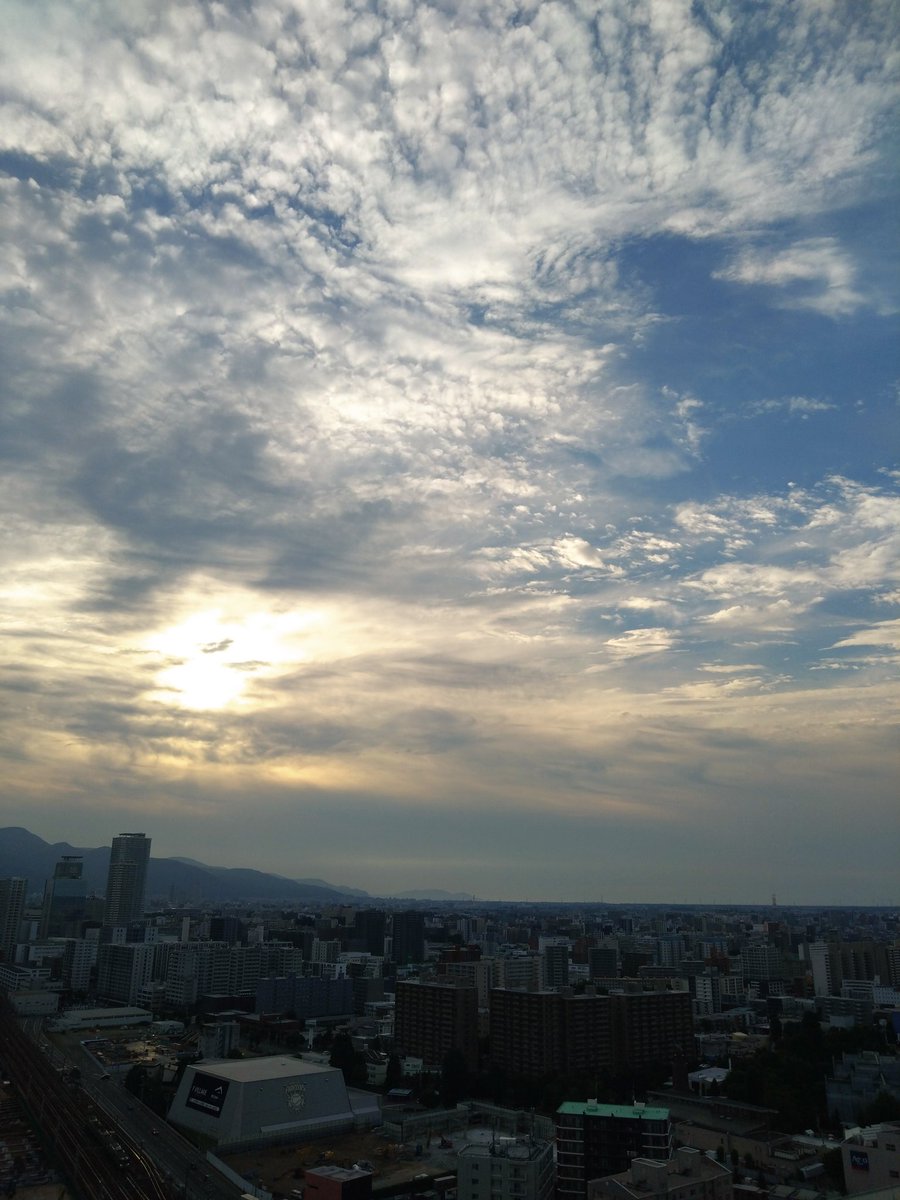 XVApf3iLwdJ4CSd's tweet image. ＃イマソラ

ただいま~札幌✨

(⁠*⁠˘⁠︶⁠˘⁠*⁠)⁠.⁠｡⁠*⁠ﾎｯﾄｽﾙｿﾗ…♪~♬♡