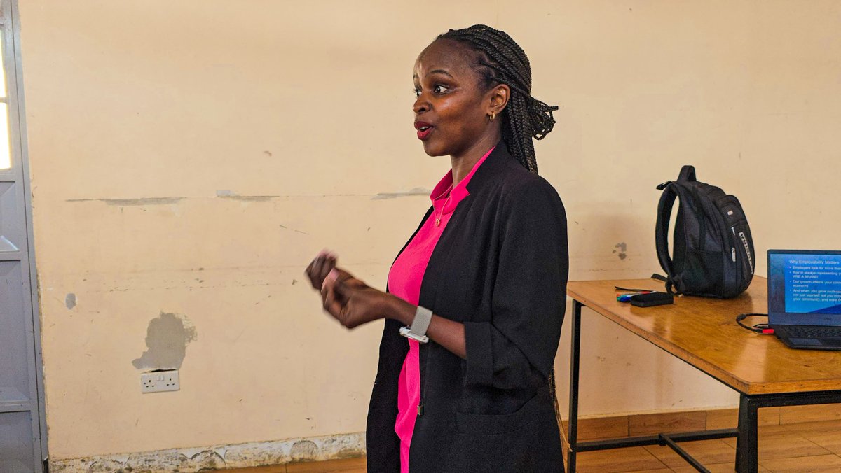 AmplifyhopeAfr's tweet image. Imara Young Professionals Program 
📚 Empowering Youth through Employability Skills and Professionalism Training 💼
Yesterday, we continued with our life skills training sessions in which we were privileged to host a transformative training session on Employability Skills and