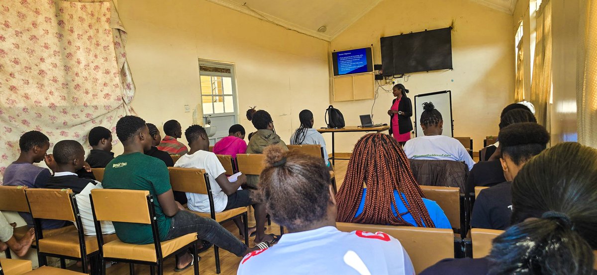 AmplifyhopeAfr's tweet image. Imara Young Professionals Program 
📚 Empowering Youth through Employability Skills and Professionalism Training 💼
Yesterday, we continued with our life skills training sessions in which we were privileged to host a transformative training session on Employability Skills and