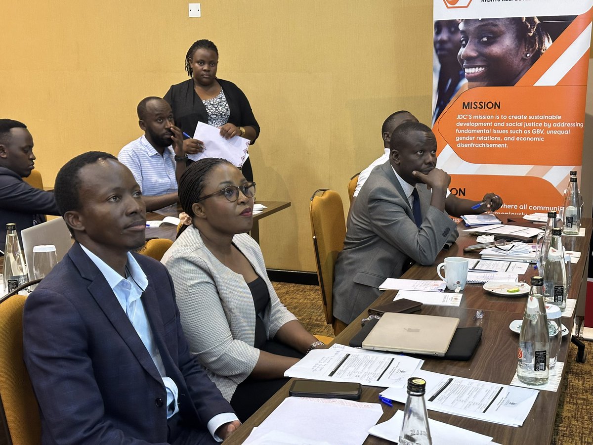 Safe Transport Uganda (@stassuganda) on Twitter photo Our Executive Director, <a href="/BambanzaSam/">sam Bambanza</a>, presents a report reviewing global best practices in water safety, with a focus on water transport as a key approach to drowning prevention.
He emphasizes the importance of using life-saving devices and shares insights on effective community Our Executive Director, <a href="/BambanzaSam/">sam Bambanza</a>, presents a report reviewing global best practices in water safety, with a focus on water transport as a key approach to drowning prevention.
He emphasizes the importance of using life-saving devices and shares insights on effective community