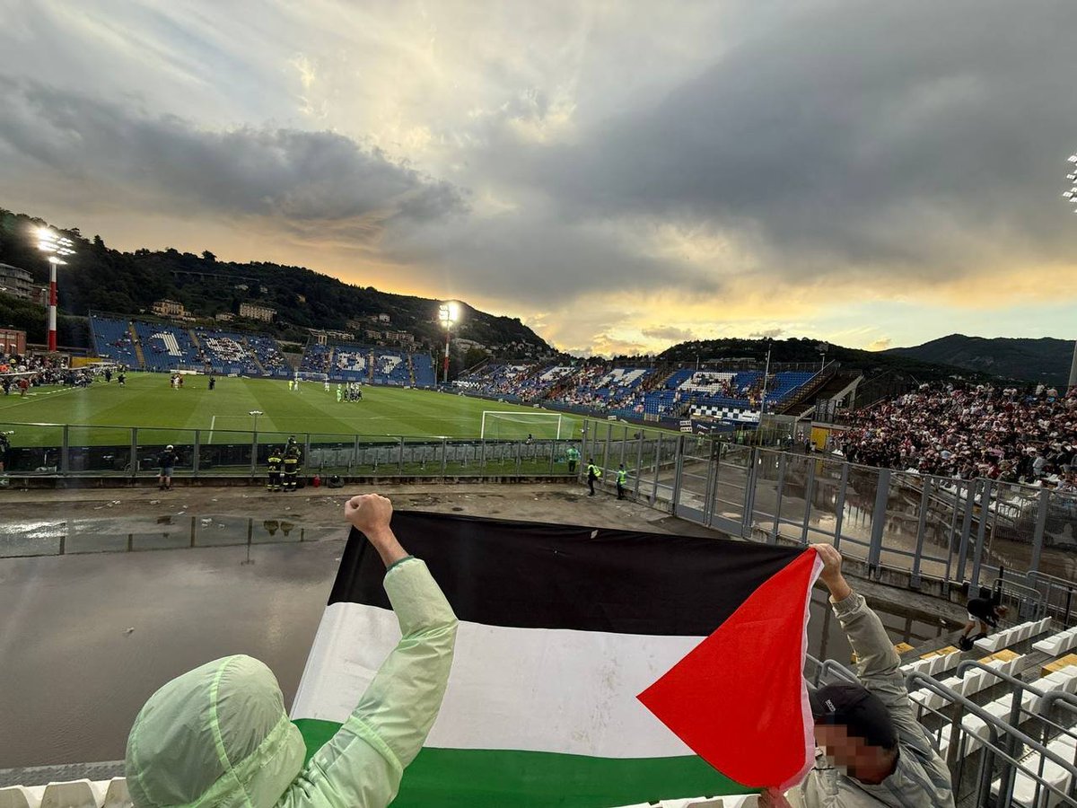 Celtic fans waved Palestine flags in Como, Italy, leading to clashes with the Zionist supporters of Ajax.

Everywhere they go, they raise the flag. 🍀 🇵🇸