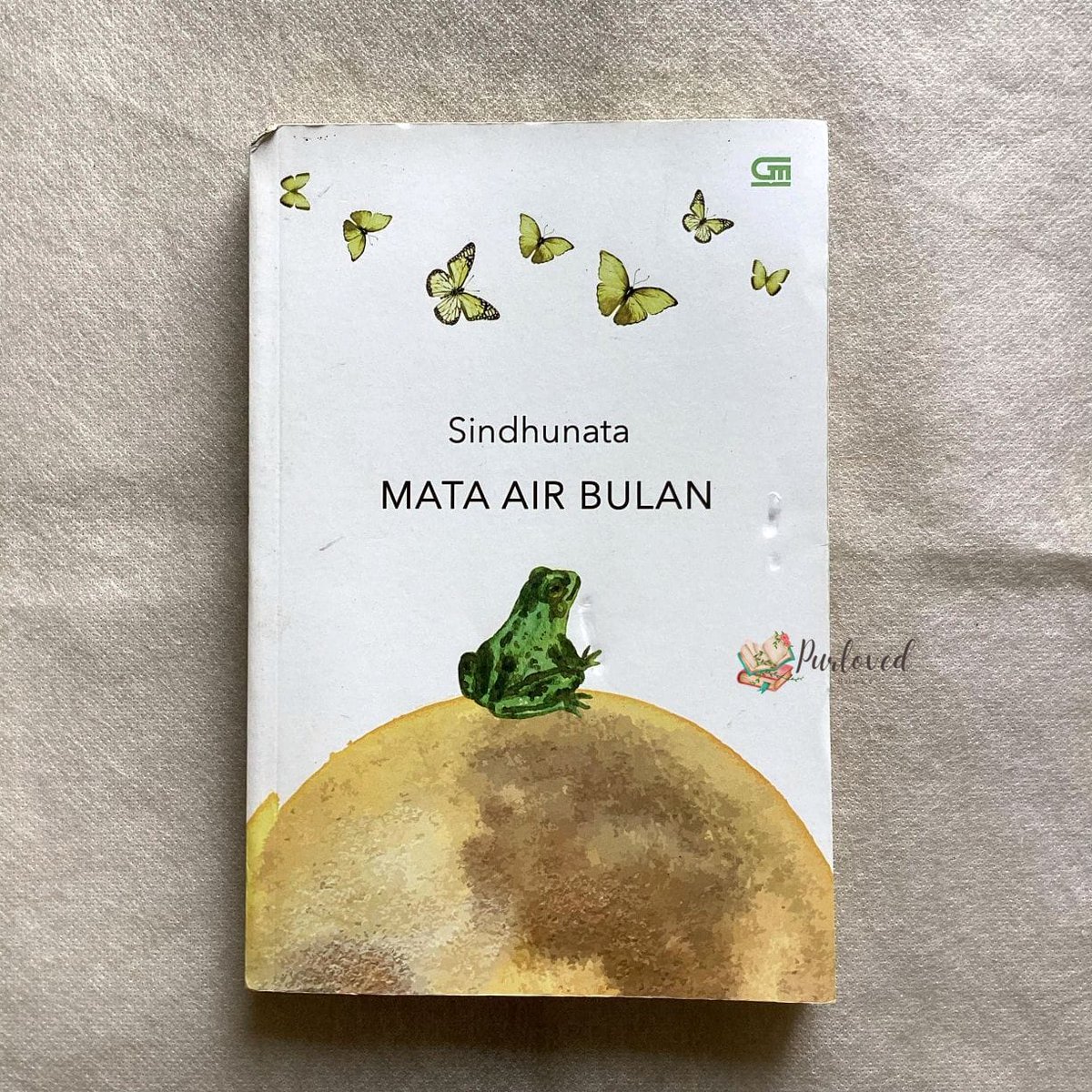 Purloved's tweet photo. WTS buku novel preloved 

Lumpu 35 k | ILY 45k
https://t.co/tZSie5oDrX
Berburu Restu 60k
https://t.co/BIHgX3K3z7
Mata Air Bulan 17k
https://t.co/5cbJHx70M4

📍Bekasi    
Kondisi sesuai deskripsi dan foto produk, kalau ada mau ditanyakan silakan DM saja^^ https://t.co/AZ9oJzhlRt