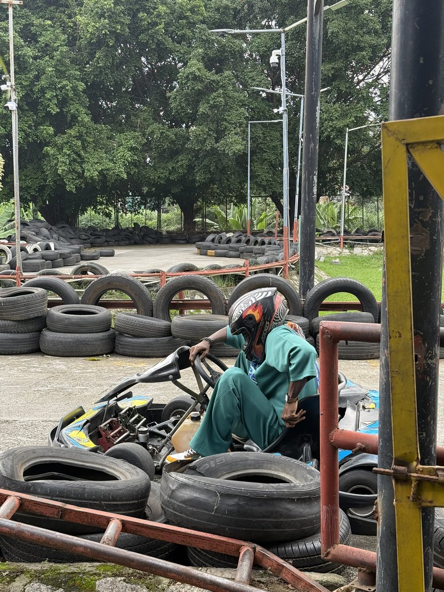 SethAdeyi's tweet image. BM BM 

Always remember even when the track throws you off course, adjust your grip, realign your focus because true speed lies in resilience, not perfection. 🏁💪🏽
Build on @base