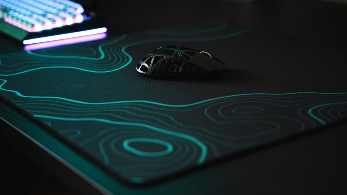 M@ki. (@sistermk1) on Twitter photo X-Raypad × <a href="/randomfrankp/">Frank Passalacqua</a>
ACE Control Gaming Mousepad
randomfrankp氏監修の新作マウスパッド。
ジャガード表面のコントロール系で、操作感は終始それなりに重め。
天然ラバーだけど、ちゃんとSOFT硬度に調整されてる。素晴らしい。
デザインも素晴らしい。 X-Raypad × <a href="/randomfrankp/">Frank Passalacqua</a>
ACE Control Gaming Mousepad
randomfrankp氏監修の新作マウスパッド。
ジャガード表面のコントロール系で、操作感は終始それなりに重め。
天然ラバーだけど、ちゃんとSOFT硬度に調整されてる。素晴らしい。
デザインも素晴らしい。