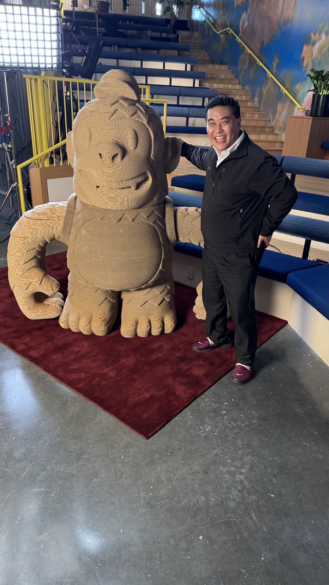 rwang0's tweet image. MyPoV: it was awesome hanging with Freddie @Mailchimp this week more to come!