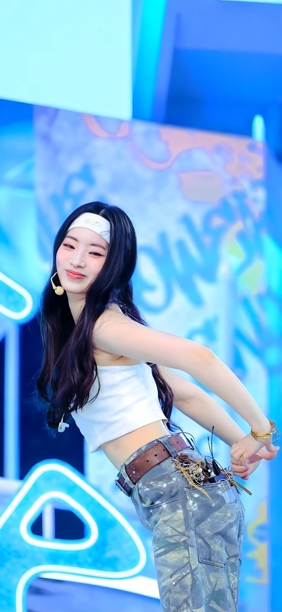 ForeverTwiceOT9's tweet image. Inkigayo-- Dahyun. Part 1
FULL SCREEN WALLPAPERS.
Go to my Google drive and download 60000 HD Twice photos for free.
drive.google.com/drive/folders/…
#TWICE #트와이스 #ONCE #원스 #OT9
#다현 #ダヒョン #DAHYUN #多賢