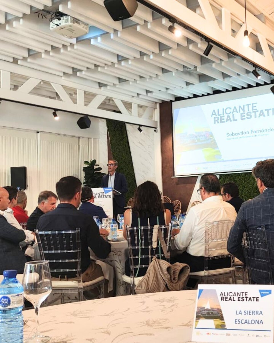 Arquitectura Técnica Alicante (@aparejadoresalc) on Twitter photo 🔶Hemos estado en el evento Alicante Real Estate, celebrado en <a href="/LaFincaResort/">La Finca Resort</a>, una cita clave para el análisis del turismo residencial, la vivienda y el desarrollo inmobiliario.
👥 En representación del Colegio, asistió nuestra tesorera, Ana Ferrández.
#COATAlicante #ConectAT 🔶Hemos estado en el evento Alicante Real Estate, celebrado en <a href="/LaFincaResort/">La Finca Resort</a>, una cita clave para el análisis del turismo residencial, la vivienda y el desarrollo inmobiliario.
👥 En representación del Colegio, asistió nuestra tesorera, Ana Ferrández.
#COATAlicante #ConectAT