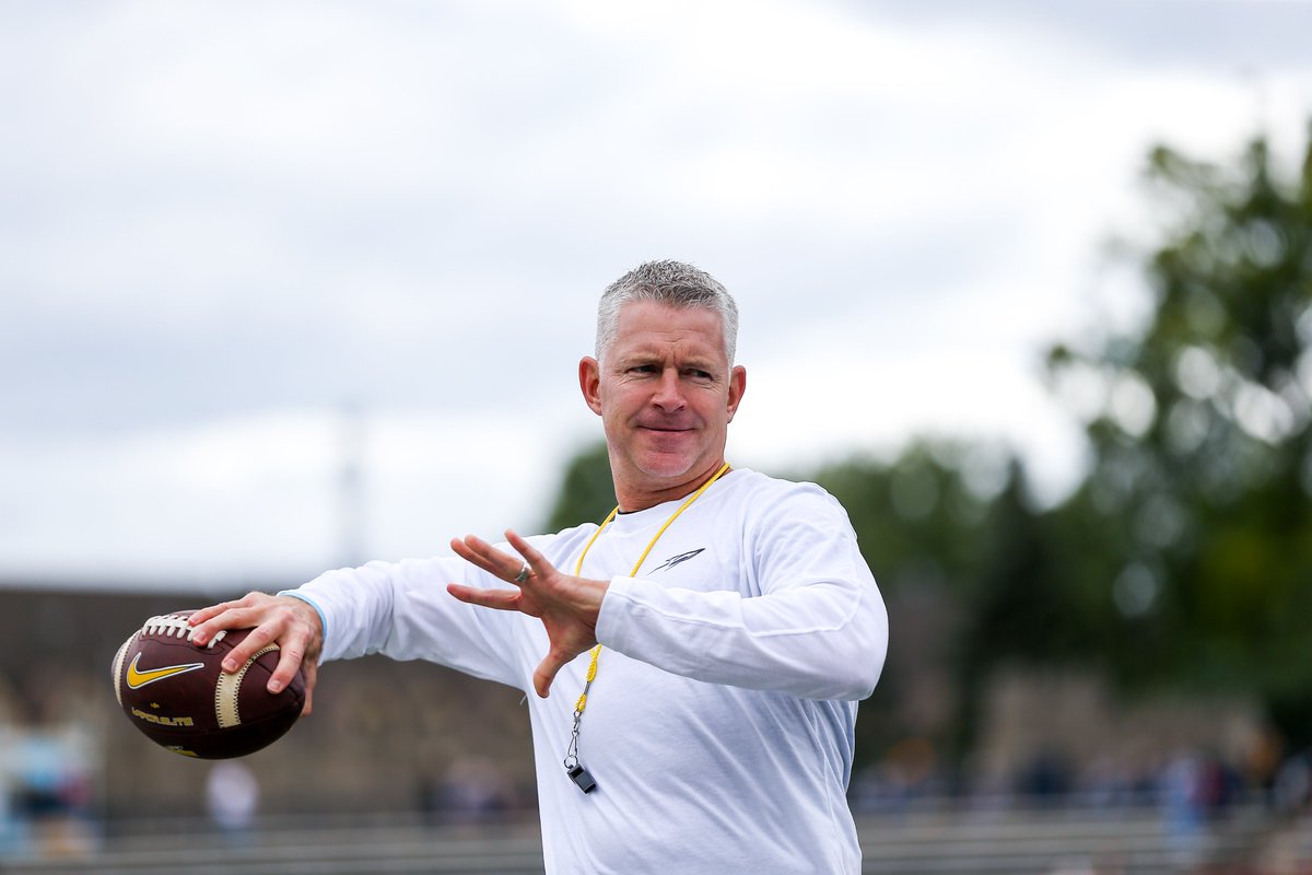 ToledoFB's tweet image. Catch @CoachCandle this morning at 10:00 on "Full Ride" with @ChildersRadio and @CoachNeuheisel on @SIRIUSXM channel 84. #TeamToledo