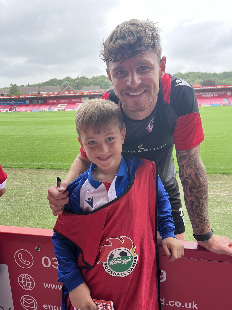 ASFCcommunity's tweet image. Our @KelloggsUKI Football Camp and Holiday Camp kids had a brilliant time at today’s @ASFCofficial open training session!
Huge thanks to the players for being absolute stars with the children – as always, you were class ❤️⚽
Kellogg's UK & Ireland @efl #KelloggsFootballCamps