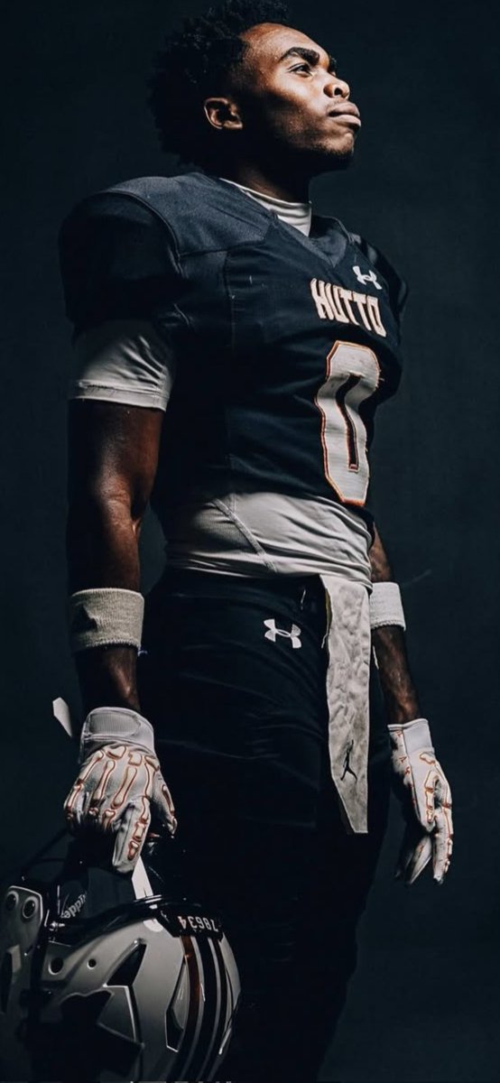 KeilanKc's tweet image. Let&apos;s ride🏁
@HuttoHS_Fball