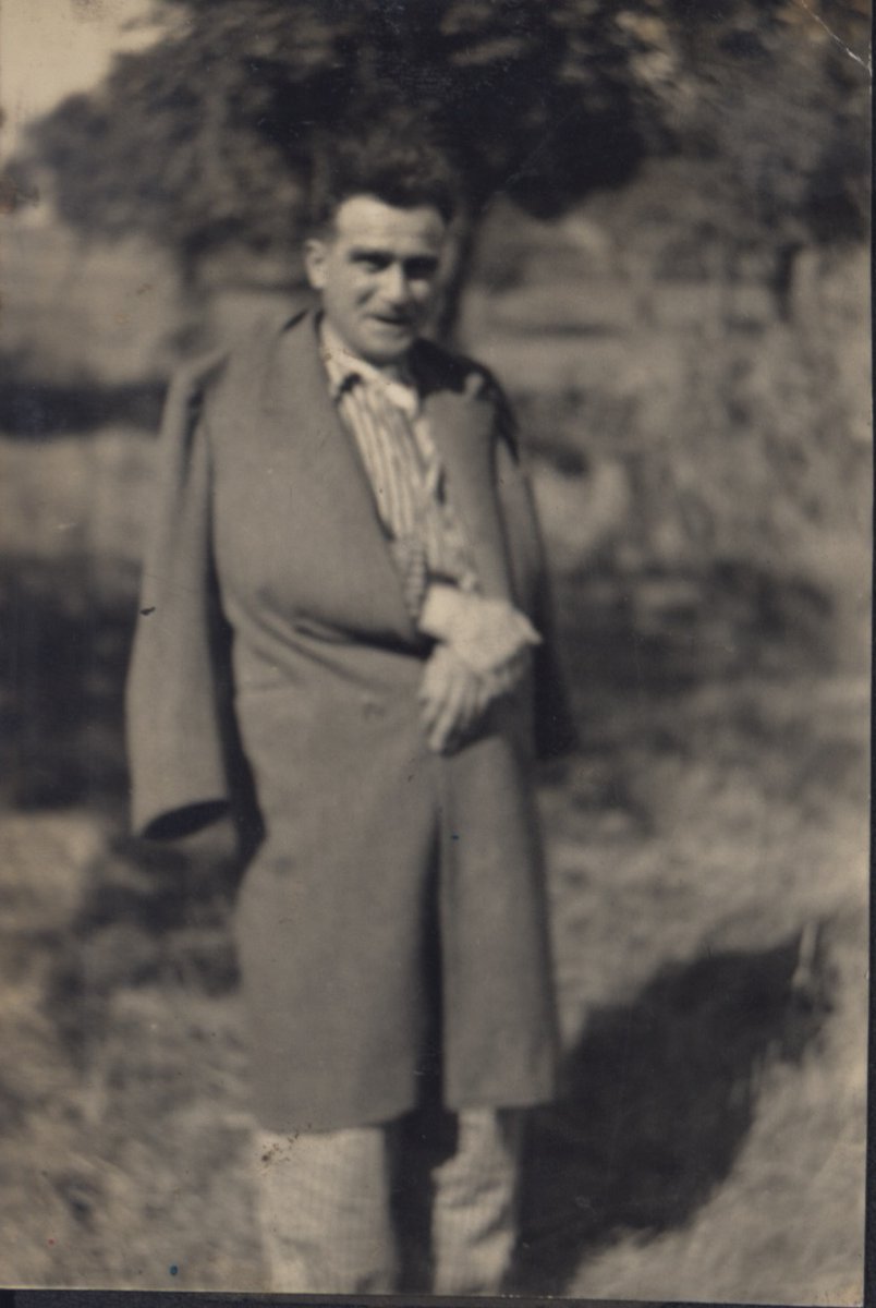 Tanpınar'ın Huzur'da seslendiği şu sahne mühim: “Nuran tarikatleri çok merak ediyor, fakat ikisi de mistik yaratılışta olmadıklarından üzerinde durmuyorlardı. Bir gün istediği zaman takındığı o çocuk tavrıyla -Ben o zamanlar gelseydim… Muhakkak Celvetî olurdum, dedi.”