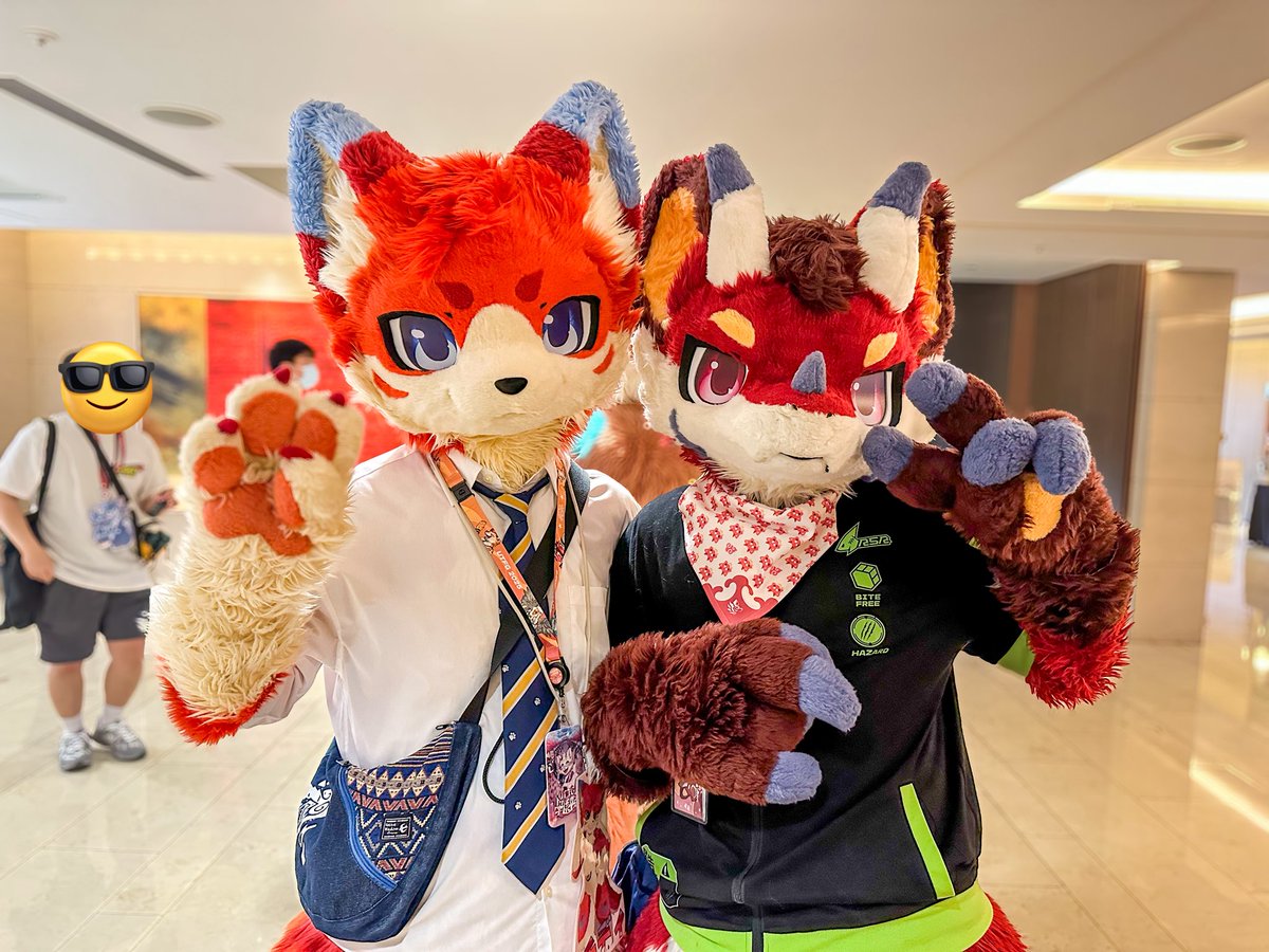 mohurashite's tweet image. カイヒンくんと！！！

#FursuitFriday 
#UTFG2025 
#UTFG