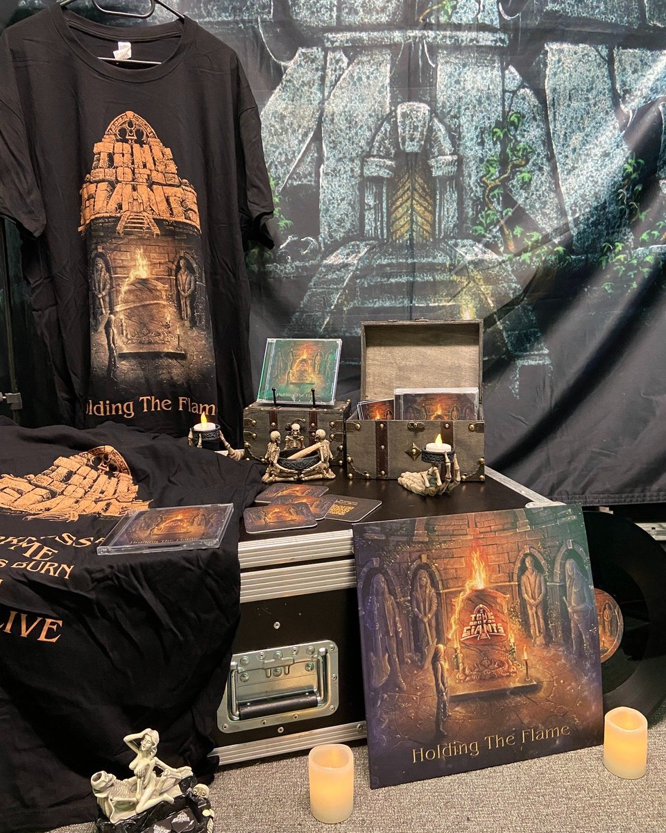 🔥THE FLAME IS HERE – HAPPY RELEASE DAY!🔥
<a href="/tombofgiants/">Tomb of Giants</a>' EP "Holding The Flame" is available on CD, vinyl, Bandcamp, Spotify, YouTube and all popular channels!
4 songs full of power, melody and passion – a commitment to metal that connects us all!
tombofgiants.bandcamp.com/album/holding-…

#METAL