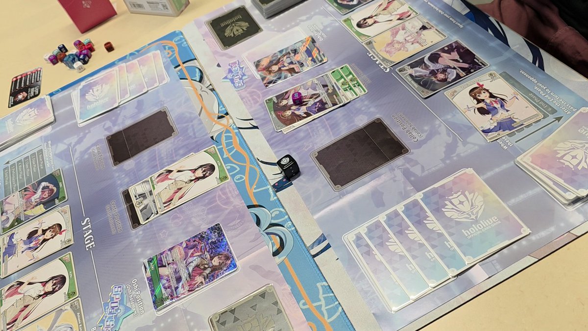 WeissAndChill's tweet image. Demonstrating more TCGs today, including @OshiPushGame and @hololive_OCG_EN at @VtuberValhalla at @narcon!!

Has been amazing meeting and teaching so many people how to play! One more day tomorrow!

#hOCGEN #hOCG #OshiPush