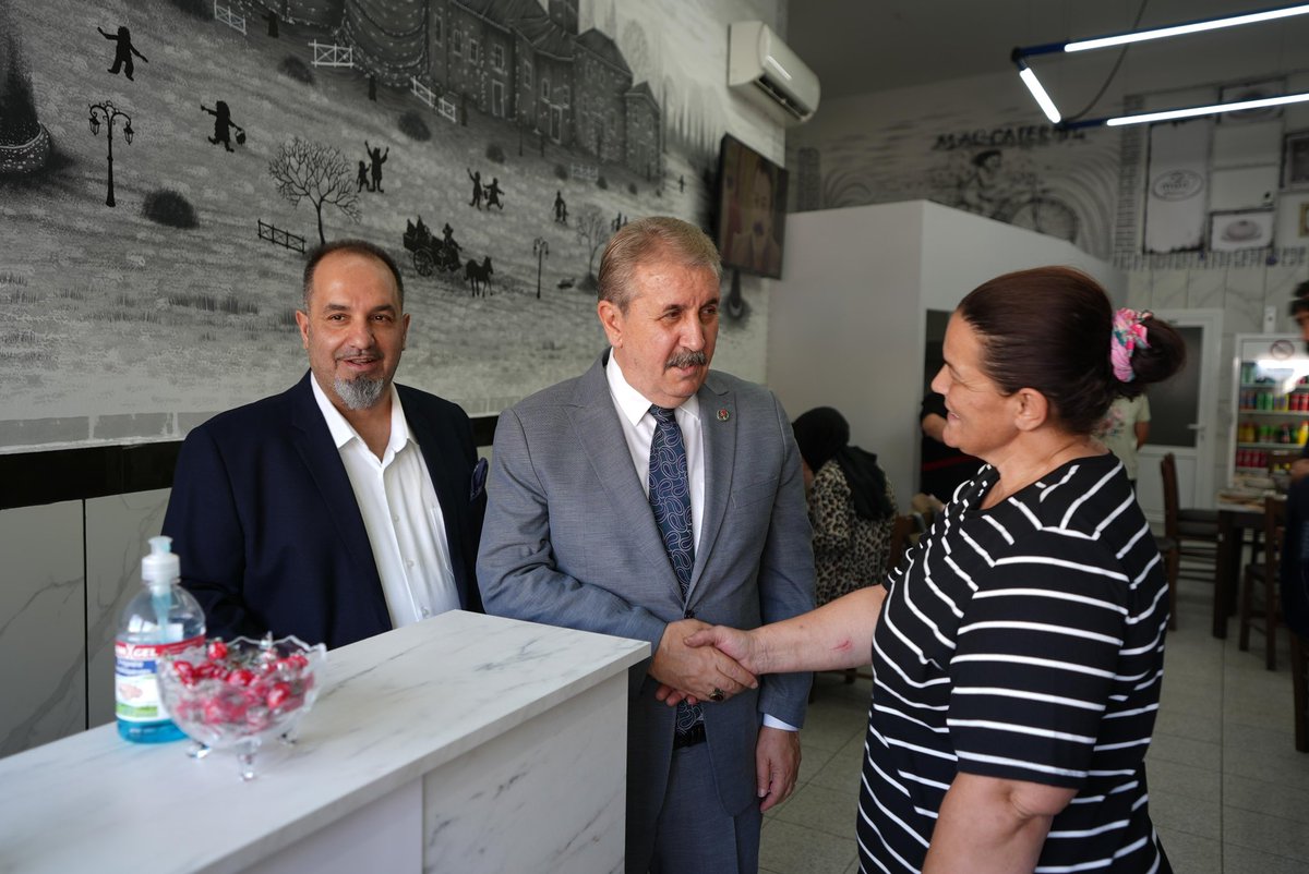 Batı Trakya Gümülcine’de soydaş esnaflarımızı ziyaret ederek hasbihal ettik.