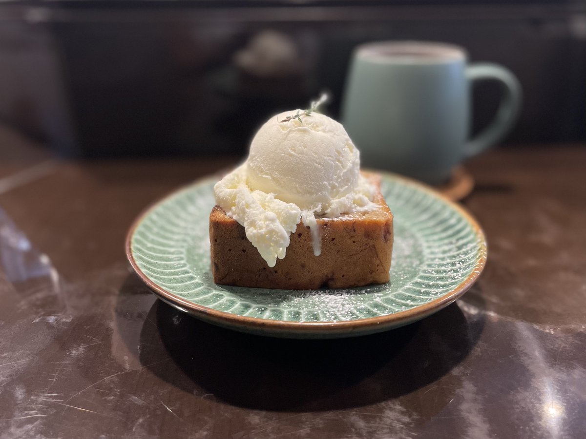 fromasuo's tweet image. 久しぶりに12COFFEEANDBAKEさんへ！久しぶりすぎて海苔明太パスタ、エチオピア☕️、バナナブレッド🍌とフルコースしてしまった(笑) 
美味しいシングルのコーヒーと絶品フードでホクホク。たくさんお喋りもさせていただき良き時間を過ごさせていただきました✨☺️ご馳走様でした！大満足〜🫶
