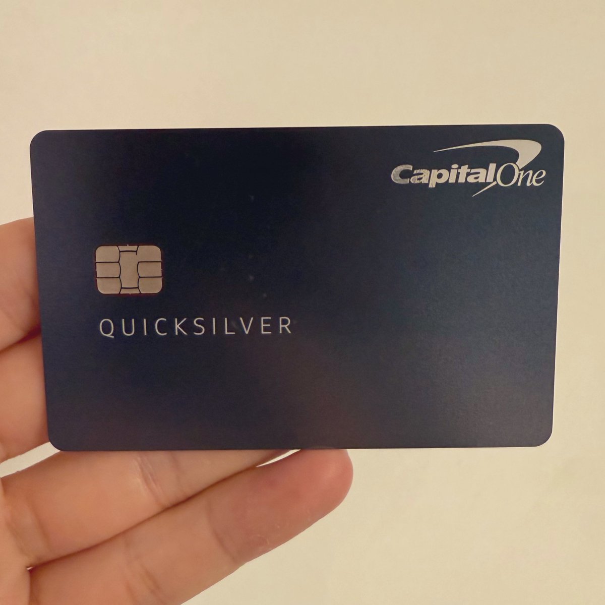 野卡的事情最近闹的沸沸扬扬，我的这张美国第一资本信用卡已经用几个月了，解锁美国所有AI产品的支付封锁限制，真正美国银行发行的信用卡 ，作为一个合格的数字移民，需要有当地的网络和手机号码，以及当地的发行的信用卡。 网络和手机号码很好拥有，但是信用卡很多时候 ...