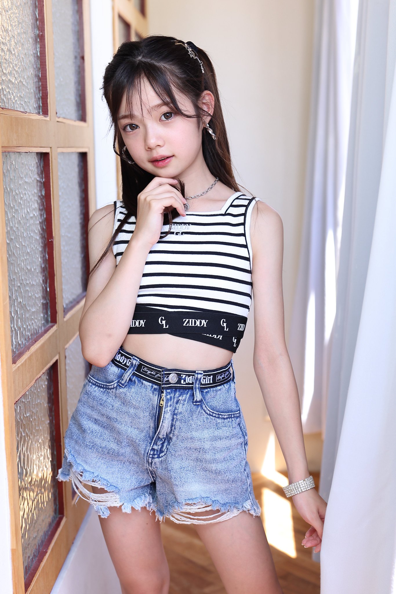 BBSかっちゃん 最後までめくると……… 中腰おばあちゃんが出現😇ww ここの雰囲気