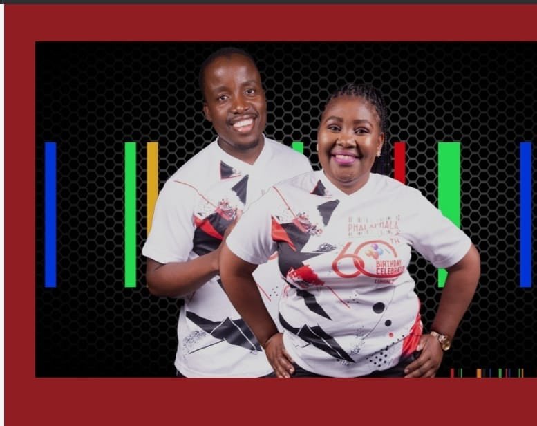 Phalaphala's tweet image. #Tshiko na Lufuno”LGT” Tshivhase
#Mubveledzi: Tshililo Donald Khanari “Bingiraas”
🌐 Phalaphalafm.co.za
📲 SABCPlus
■Dstv Channel: 811
📻 87.9-107.8 MHz
■tshivhaselg@sabc.co.za
📞 086 000 2503
WhatsApp:072 897 8725