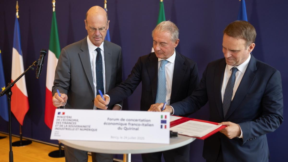 DGEntreprises's tweet image. #Industrie | 🤝 La France et l’Italie s’engagent en faveur d’une coopération renforcée et d’un agenda commun pour la compétitivité européenne.
Dans le cadre de la mise en œuvre du Traité du Quirinal, Éric Lombard, ministre de l’Économie, des Finances et de la Souveraineté…