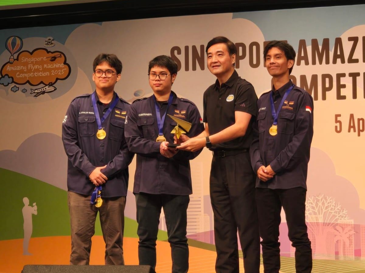 Dua Tahun Berturut-turut, Tim Aksantara ITB Raih Gold Medal dan Best International Team di SAFMC 2025

itb.ac.id/berita/dua-tah…