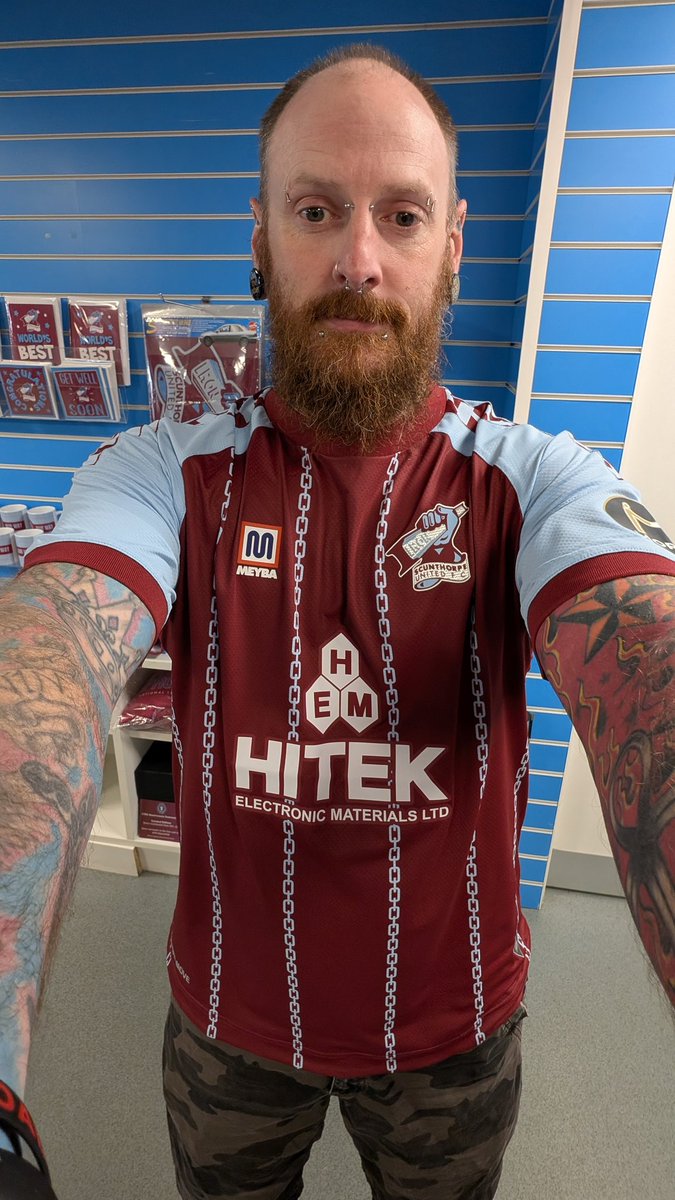 Christian Ashton (@christiansufc) on Twitter photo Anyone asking about the sizes for new <a href="/SUFCOfficial/">Scunthorpe United FC</a> shirt, get the size you usually wear. Last season I got XXL, this is Large & has room. They hope shirts will be in next week. Season ticket holders get discount, but have to wait until they're in stock & buy in person to get it. Anyone asking about the sizes for new <a href="/SUFCOfficial/">Scunthorpe United FC</a> shirt, get the size you usually wear. Last season I got XXL, this is Large & has room. They hope shirts will be in next week. Season ticket holders get discount, but have to wait until they're in stock & buy in person to get it.