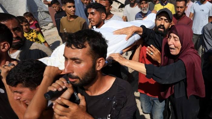 Israel, U.S. Pull Out of Gaza Ceasefire Talks

Israel and the U.S. have withdrawn their negotiating teams from Gaza ceasefire talks in Qatar. U.S envoy Steve Witkoff cited Hamas’ lack of commitment,while Israeli PM Netanyahu warned that any perceived weakness would be a mistake