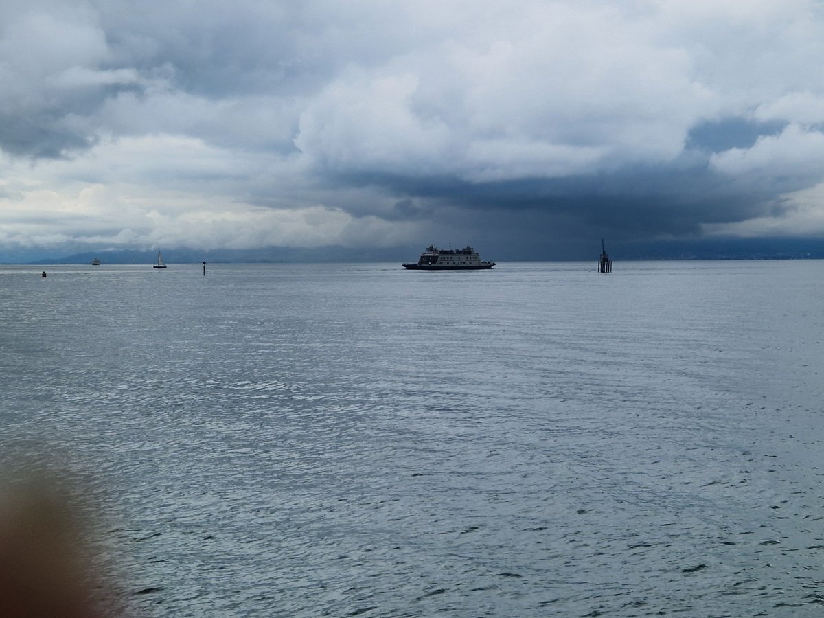 Wieder auf dem Weg nach Freiburg mit Zwischenstation am Bodensee. Liebe Grüße!☕️🤗