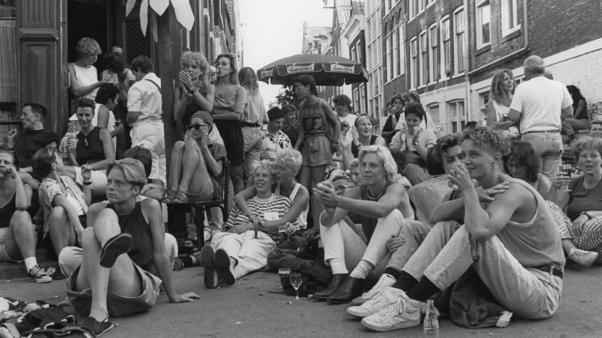 seriaImom1994's tweet photo. Dutch lesbians in the 1970's and 1980's 🪡 https://t.co/eEQ4q5SQCW