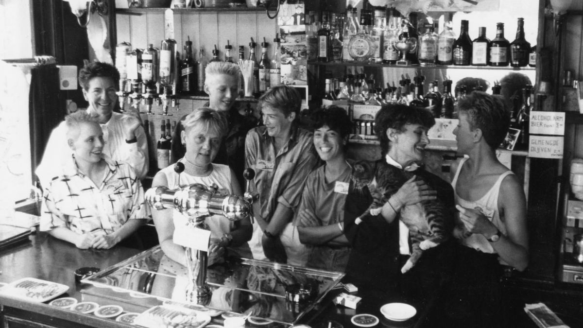 seriaImom1994's tweet photo. Dutch lesbians in the 1970's and 1980's 🪡 https://t.co/eEQ4q5SQCW