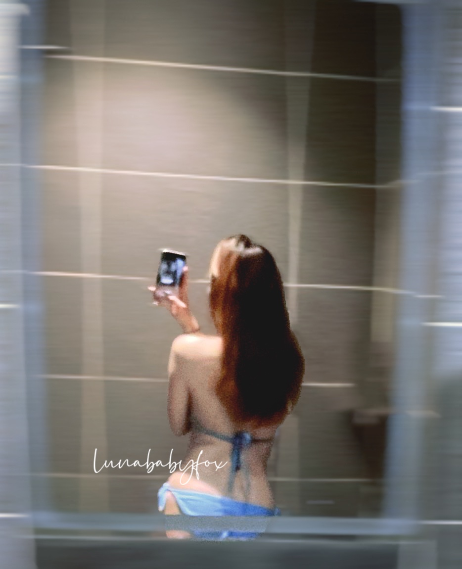 lunababyfox's tweet photo. you get the back view today.
if he says yes, maybe the front next time.
#mirrorpic #submissivegirl #bikini #daddysapproval #onlyhis https://t.co/8PZTfzzMcz