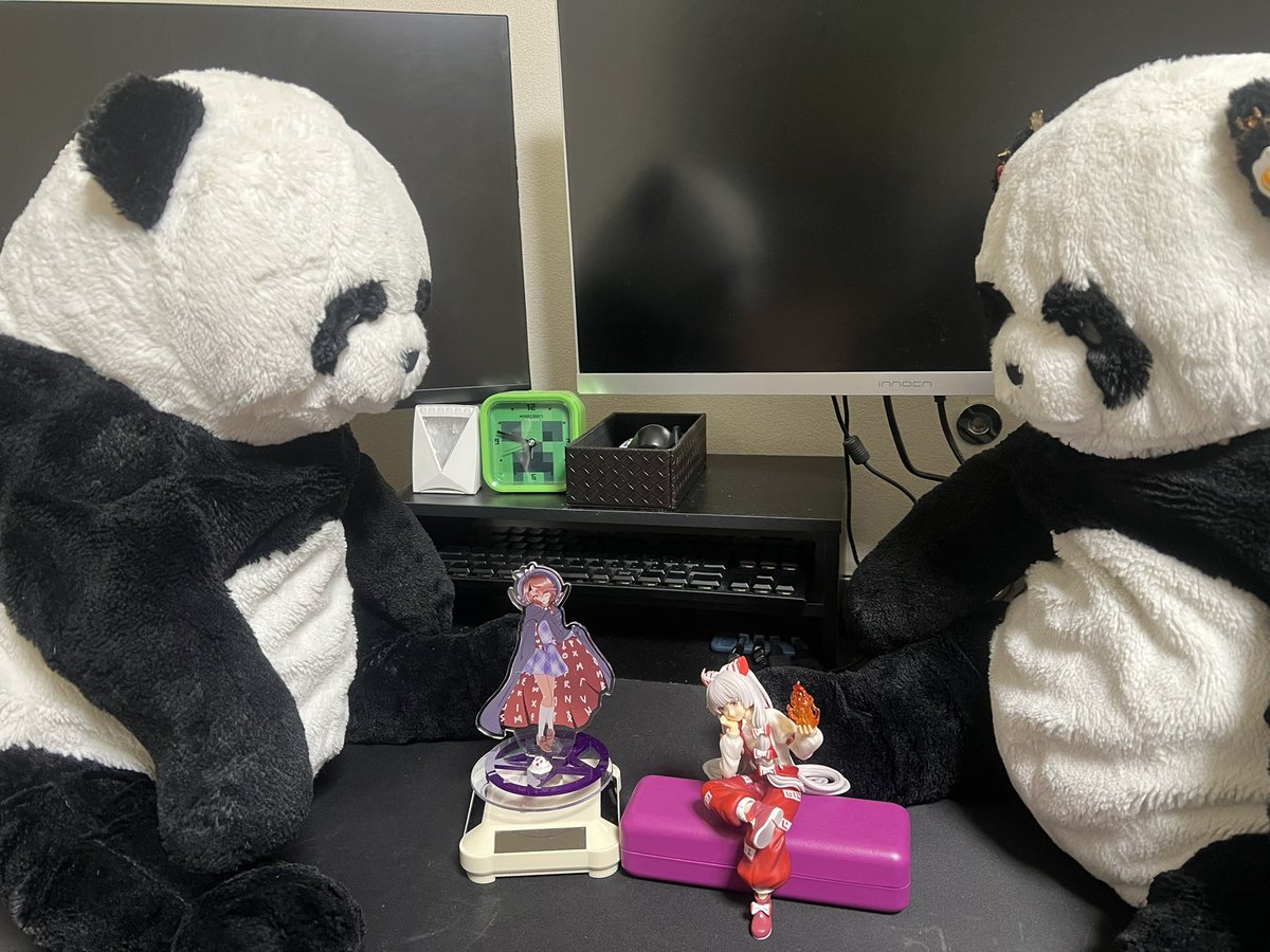 bone_vone_'s tweet image. 🐼👻🔥🐼