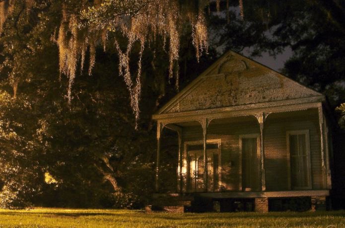 i understand why vampires go to new orleans and decide to stay there forever