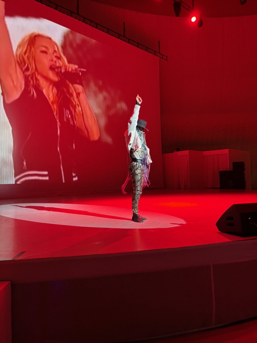 「#健活10 EXPO LIVE！」
世界的ダンサー　#ケント・モリ さんの豪華なダンスショー！
大迫力の演出、ダンスでした！

#世界　#ダンス　#健活10
