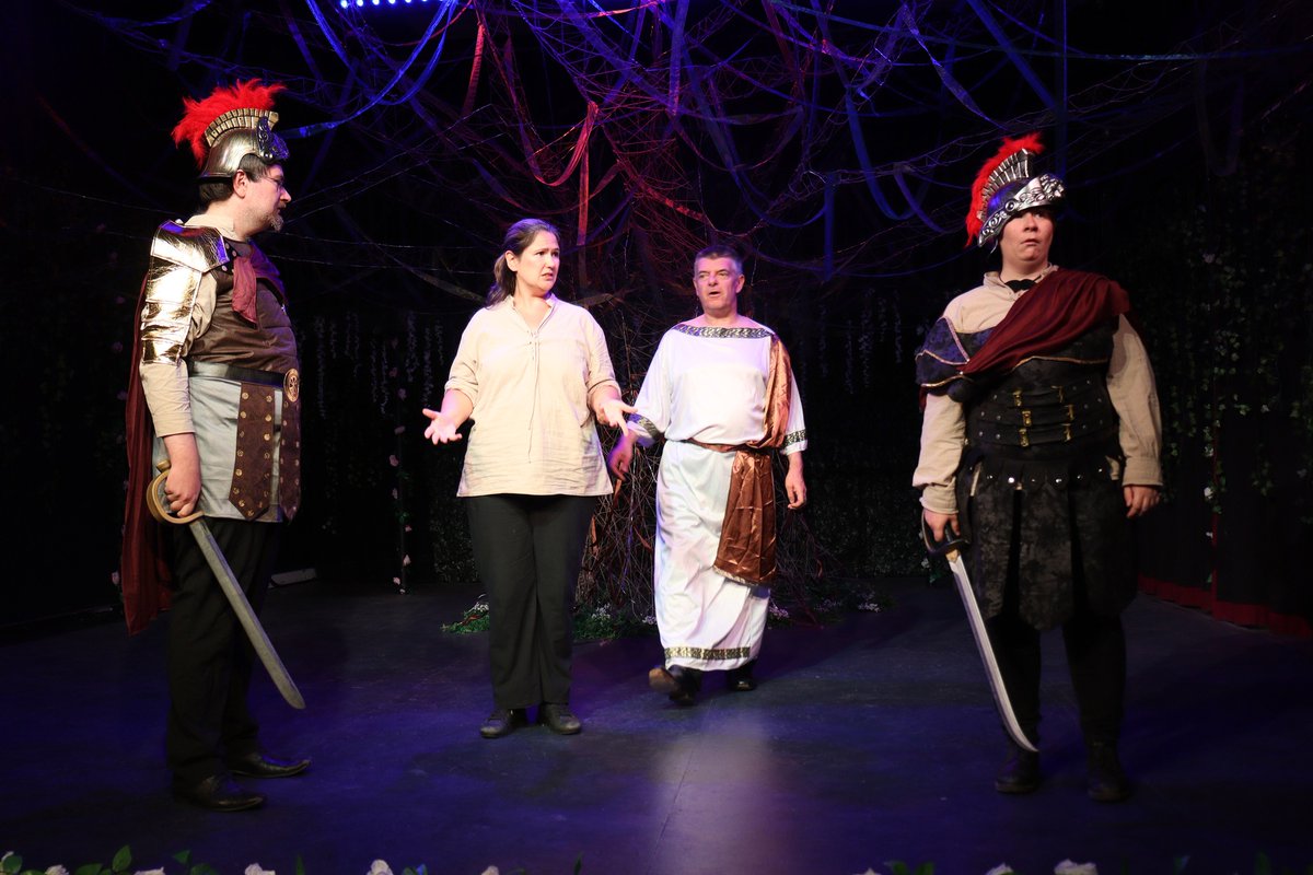 UnboundTheatre's tweet image. It's opening night! 'As You Like It' opens the second half of #BucksShakespeareFest at @queensparkarts TONIGHT (25 Jul) and tomorrow. We started the festival with "death and bane", and we're going out with laughter, joy, and love.
Info: unboundtheatre.co.uk/bucks-shakespe…
#TellGreatStories