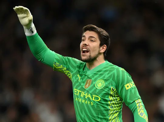 DanisMCFC's tweet image. Now that Trafford to Manchester City is official who is going?