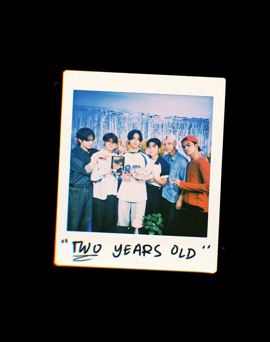 [📸] 250725 JIROAR UPDATE

@/hori7onofficial posted a photo on Instagram

🔗: instagram.com/p/DMhoObZylMp/…

#HORI7ON #HORI7ON_JEROMY
#JEROMY #제로미 <a href="/HORI7ONofficial/">HORI7ONofficial</a>