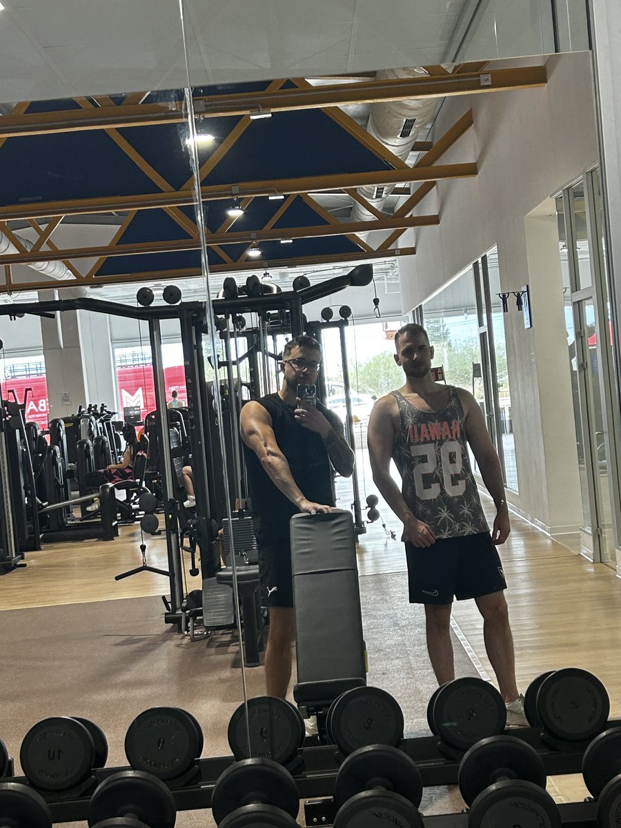 Preparing for next week ☝️🫡 #GOUCAM #GRIND <a href="/bluerzor/">bluerzor</a>